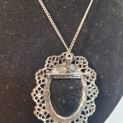 Vintage Silver Tone Black White Cameo Necklass Brooch 2 1/2″x 2″ large 23″ chain