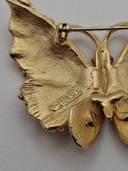 BSK 1970’s Butterfly Daisy Brooch Lapel Pin 2″ x 2.25″
