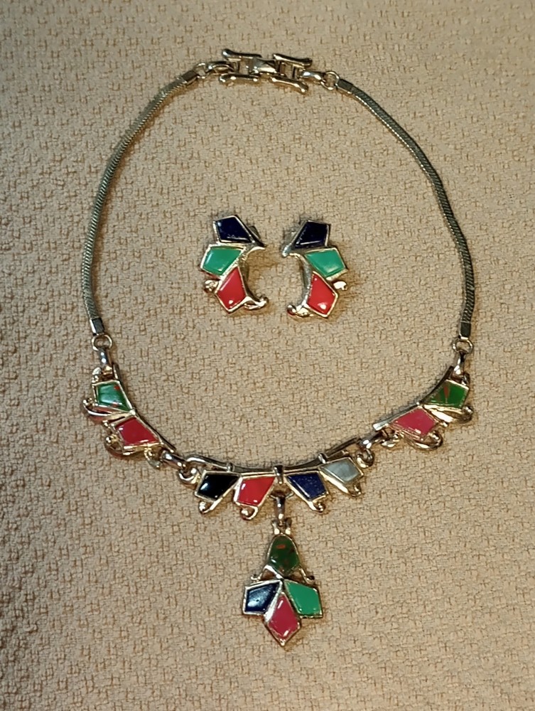Vintage 1940 Barclay Gold Tone Bib Necklace Clip Earring Set Multicolored Stones