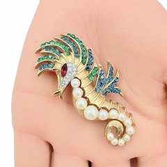 Vintage Crown Trifari Faux Pearl Rhinestone Figural Seahorse Gold Plated Brooch