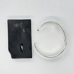 Solid VTG Carolee Sterling Silver cuff bracelet ~38.1 Grams/L 6.25in