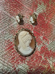 Vintage 12K Gold Filled Shell Cameo Brooch And Earrings Set Matching Mid Century