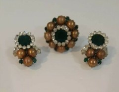 Beautiful Vintage Hobé Ring & Clip On Earrings – Silver Tone Faux Green Emerald