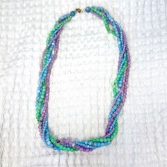 Vtg Pastel Beaded Womans Multi-Strand Necklace & Cluster Clip-On Earrings Set