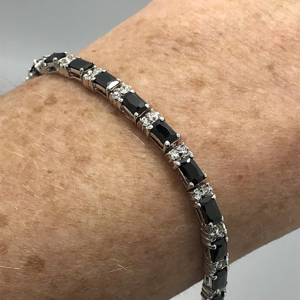 Vintage Black Onyx & Cubic Zirconia Stunning SIlver tone Tennis Bracelet sz 7″