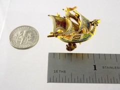 Vintage Unbranded Gold Tone Metal and Enamel Viking Ship Boat Brooch Pin