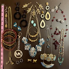 VTG – Modern Jewelry Bracelet Necklace Earring Hair Pin Rhinestone Lot