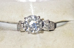 Vintage Lady’s 2.85ct Natural Diamond 5.35 TCW Platinum 900 Engagement Ring