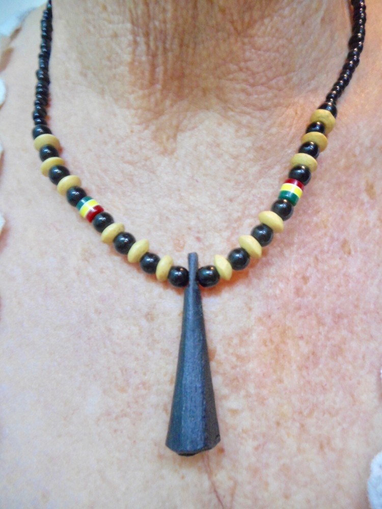 Vintage 1980’s Black Wooden Tribal Casual Necklace