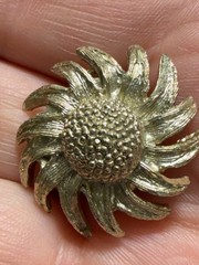 Vintage Textured Sunflower Daisy Clip Earrings Gold Tone Stamped BSK Omega Backs