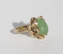 Vintage 10k Solid Gold Natural Untreated Apple Green Jadeite Jade Diamond Ring