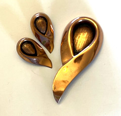 Vintage Renoir Solid Copper Infinity 3” Pin & 1.25” Clip On Earrings Set