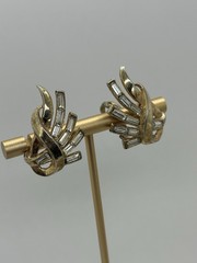 Trifari Meteor Demi Parure Bracelet Clip Earrings Alfred Philippe Book Piece