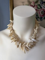 VTG 15” MOP Shell Choker.