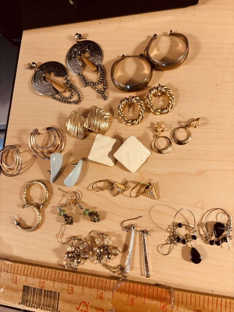Lot 14 Gold & Silver Plate Pierce Earrings Fashion Costume Jewelry