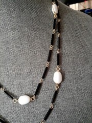 Vintage Black, gold & White lucite/glass Bead Single strand Station necklace 40″