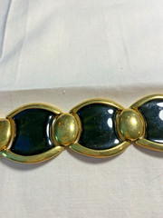 Vintage Signed Napier Black Enamel & Gold Tone Chunky Link Vintage Bracelet 8″