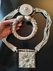 ANTIQUE NEPAL NEWARI SILVER HUGE NECKLACE BRAIDED CHAIN MEDALLIONS