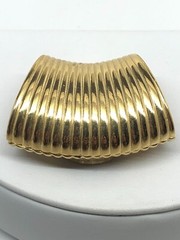 Vtg Echo Scarf Slide Gold Tone Roman man relief style coin unsigned 1 3/4″
