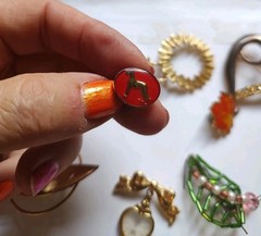 Odd Lot Of 14 Brooches Unbranded Some Vintage