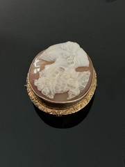 Large Antique Victorian 10K Yellow Gold Carved Shell Cameo Brooch 9.2 Grams DsVa