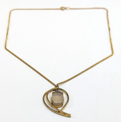 Vintage Opalescent Glass Gold Tone Swirl Surround Pendant Chain Necklace 18″