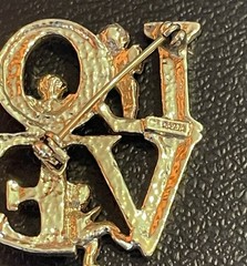 Vintage Signed L. Razza Gold Tone 3 Angels Brooch 1” Pin LOVE Cherub Jewelry EUC
