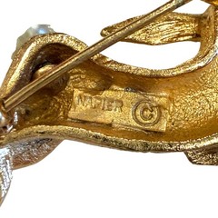 Vintage Napier Hare Rabbit Brooch Pin Leaping Running Goldtone Faux Pearl Tail