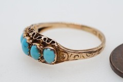 ANTIQUE VICTORIAN ENGLISH 15K GOLD NATURAL TURQUOISE 5 STONE RING c1870
