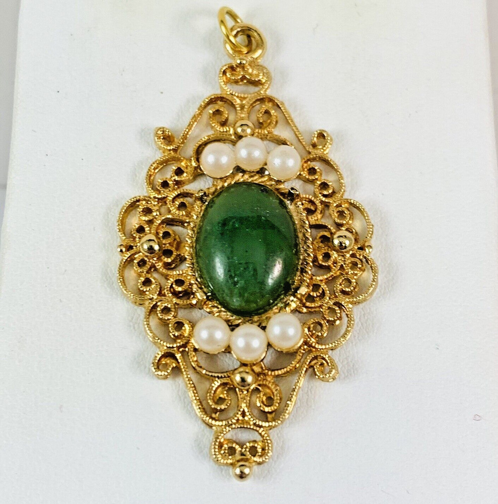 Beautiful Vintage Faux Jade & Simulated Pearl Gold Tone Filigree Estate Pendant