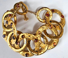 Vintage Signed MMA Gold-tone Cabochon Chain Bracelet 8.25”