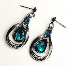 Blue Glass Water Droplet Drop Dangle Silver Tone Sparkly Fancy Pierced Earrings