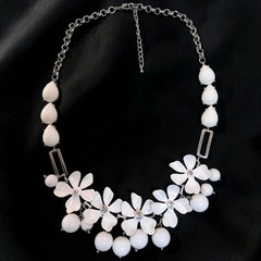 Vintage White Milk Glass Floral Necklace Enamel Cha Cha Rhinestone 16″-22.5″