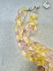 Lucite Lavender Yellow Frosted Chunk Chain Link 26” Necklace NWT