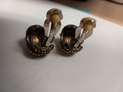 Vintage Domed Y2K 1980-1990’s Design Era Imitation Clip-On Earrings BlendJewelry