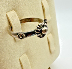 VTG Sterling Silver .925 Made in Mexico classic rosettes deco ring, size 8.5