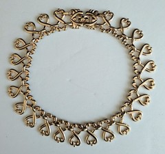 Beautiful Vintage Signed BARCLAY Gold Tone Hearts Choker Necklace