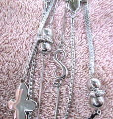 Jacqueline Kennedy Multi Chain Necklace w/simulated pearls & charms & COA