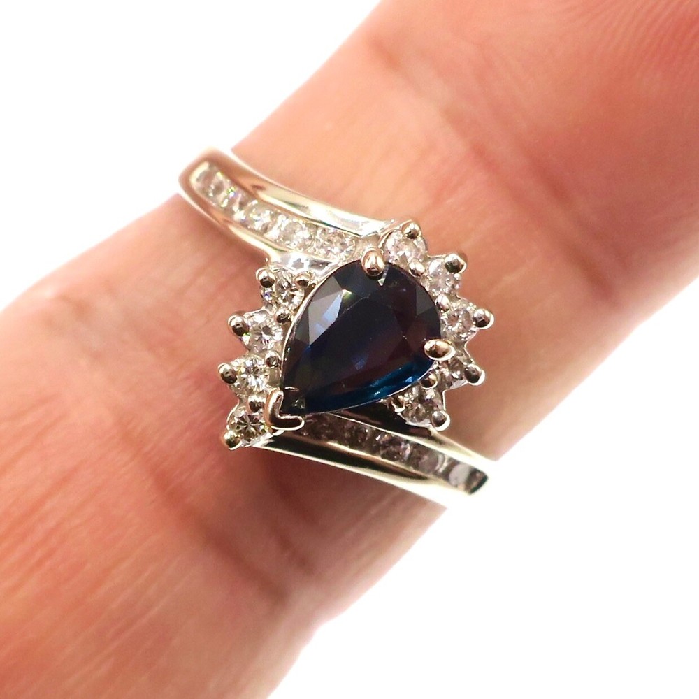 Classic 14k Solid White Gold Natural Blue Sapphire and Diamond Ring Size 7.5