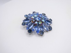 Vintage Brooch Blue Glass Rhinestone Womens Silver Flower Pin Open Back