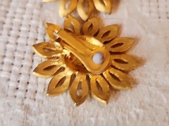 Vintage Sunflower Gold Rhinestone Center Chunky Mid Century Clip Earrings #120