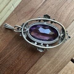 Antique Art Nouveau Pendant 2 Inch Roses Purple Faceted Mn Glass Glows Gold Fill