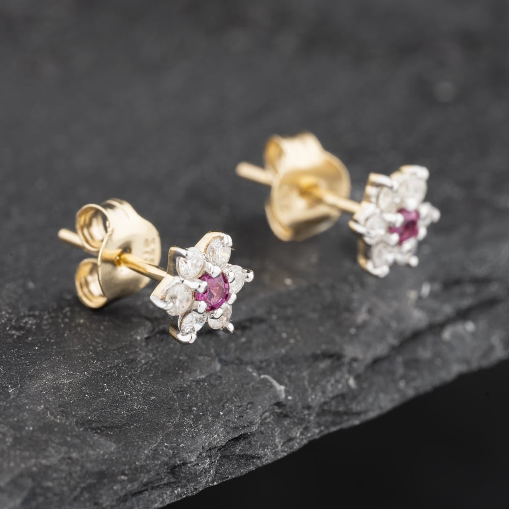 Second Hand 9ct Yellow Gold Ruby & 0.24ct Diamond Flower Cluster Stud Earring…