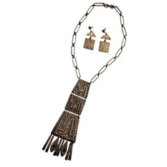 60s-70s Egyptian Revival Necklace & Earrings in Silver Tone Metal. Vintage Set.