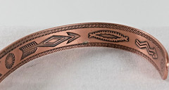 Wheeler Manufacturing Co. solid copper petite cuff embossed arrows 2 1/8″ dia