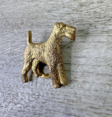 Vintage Unbranded Small Brass Fox Terrier Scarf Clip 1”X 1”