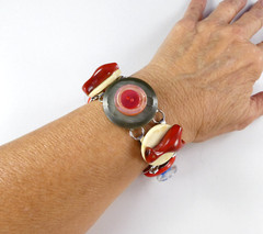 Vintage SARAH COVENTRY Lucite Disc Button Bracelet Large Round Links Silver Tone