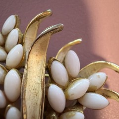 Vintage Flower Basket Brooch-cream Enamel & White Stones. Signed ART B1-0020