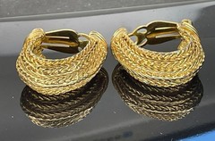 Vintage Erwin Pearl Signed Gold Tone Chunky Chevron Woven Rope C Hoop Clip On Ea