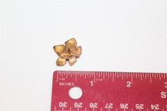 Pin Gold-Tone Alloy Floral Design With Amethyst Stone Vintage